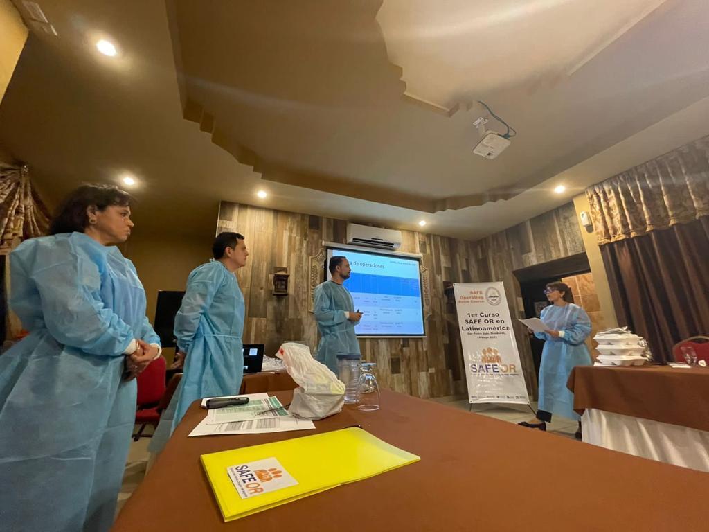 SaferSurgery's tweet image. Fantastic first #Lifebox introductory course to SAFE OR today with 18 perioperative providers from Leonardo Martinez Valenzuela Hospital.

 In partnership with the #anesthesia society of #Honduras - SHARD and funded by the #Izumi Foundation. 🙏