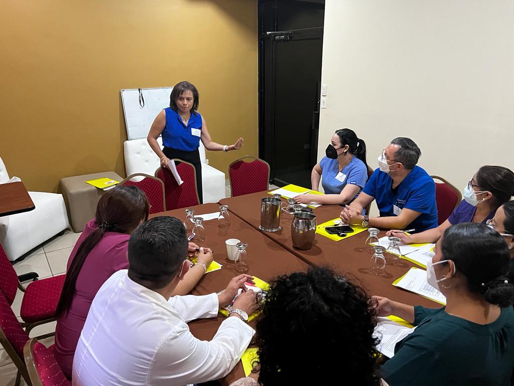 SaferSurgery's tweet image. Fantastic first #Lifebox introductory course to SAFE OR today with 18 perioperative providers from Leonardo Martinez Valenzuela Hospital.

 In partnership with the #anesthesia society of #Honduras - SHARD and funded by the #Izumi Foundation. 🙏