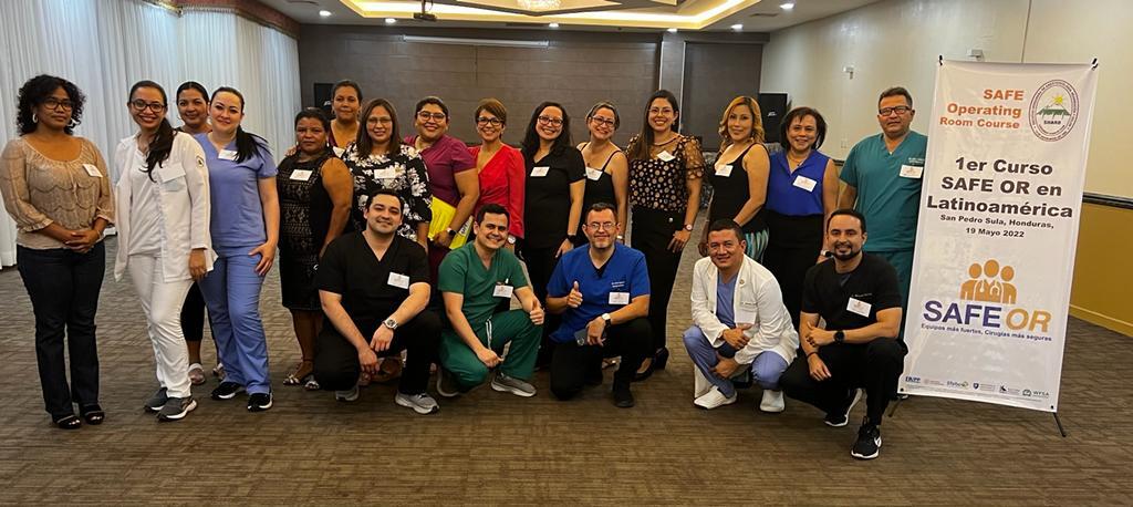 SaferSurgery's tweet image. Fantastic first #Lifebox introductory course to SAFE OR today with 18 perioperative providers from Leonardo Martinez Valenzuela Hospital.

 In partnership with the #anesthesia society of #Honduras - SHARD and funded by the #Izumi Foundation. 🙏