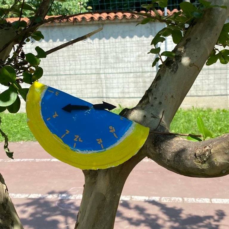 sdbpaderno's tweet photo. Orologi molli di Dalì nel giardino della #sdbpaderno #quantecosedaimparare #4primaria https://t.co/LXnUJDEUXG