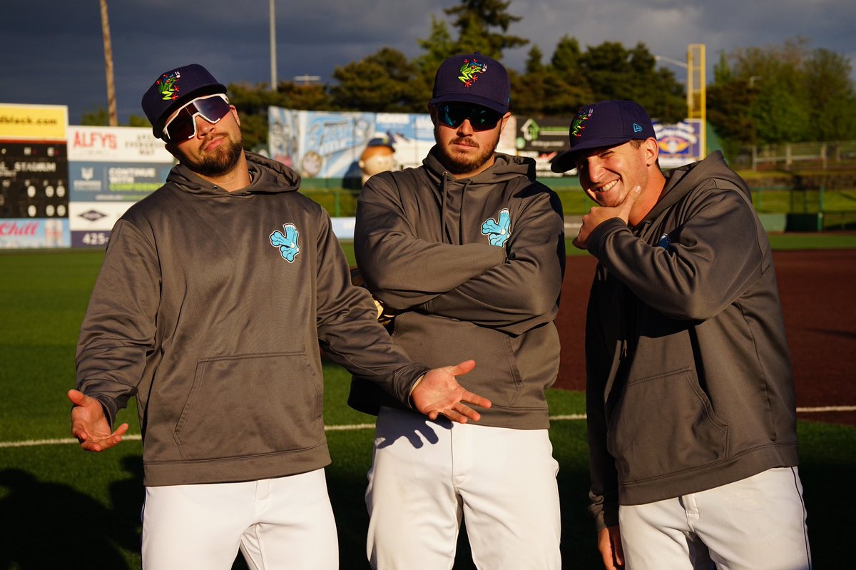 EverettAquaSox's tweet photo. Finally Friday….. you already know what that means! https://t.co/qC4uzTWxFF