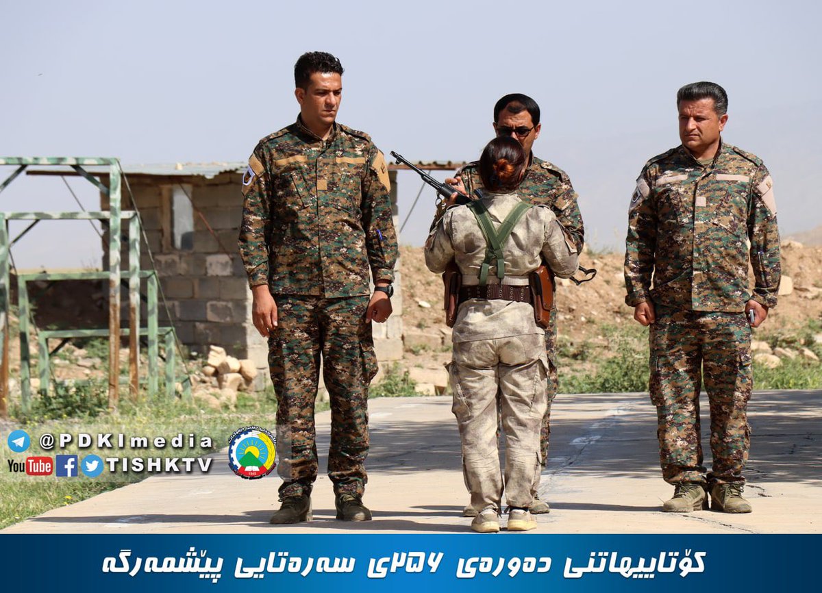 the_peshmerga's tweet photo. پۆلێکی دیکە لە لاوانی نیشتمانپەروەری کورد، پاش تێپەڕاندنی دەورەی ٢٥٦ی سەرەتایی پێشمەرگە، تێکەڵ بە هێزی پێشمەرگەی کوردستان بوون. https://t.co/bZAfcBNqSn