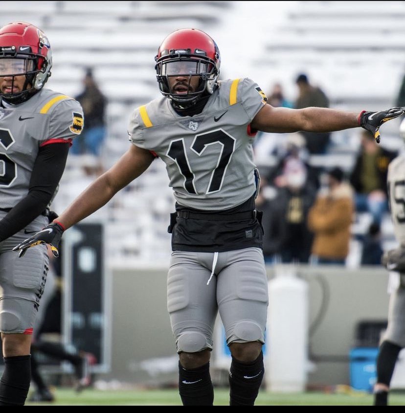 Jacoreymartin1's tweet photo. After a great talk with @CoachAlexMeans and @CoachTCalhoun , I am blessed to receive my second division one offer from @AF_Football #BOLTBROTHERHOOD #SILVERBACKS https://t.co/cDKPsmY1h5
