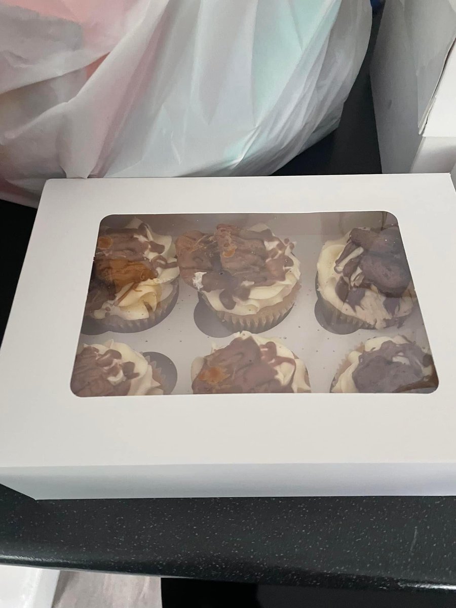 RammyHearts's tweet photo. More cakes for the Tesco Pop Event tomorrow from Bury Good Bakes ❤️ https://t.co/NVut6cbi6W