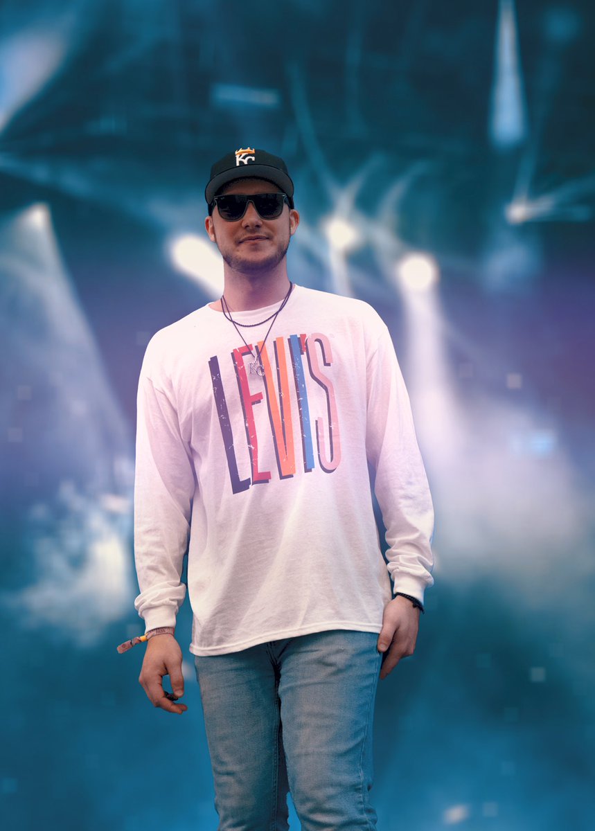 Posted a new song last night to SoundCloud 

soundcloud.app.goo.gl/9iSMHNRy3Z4KKe…