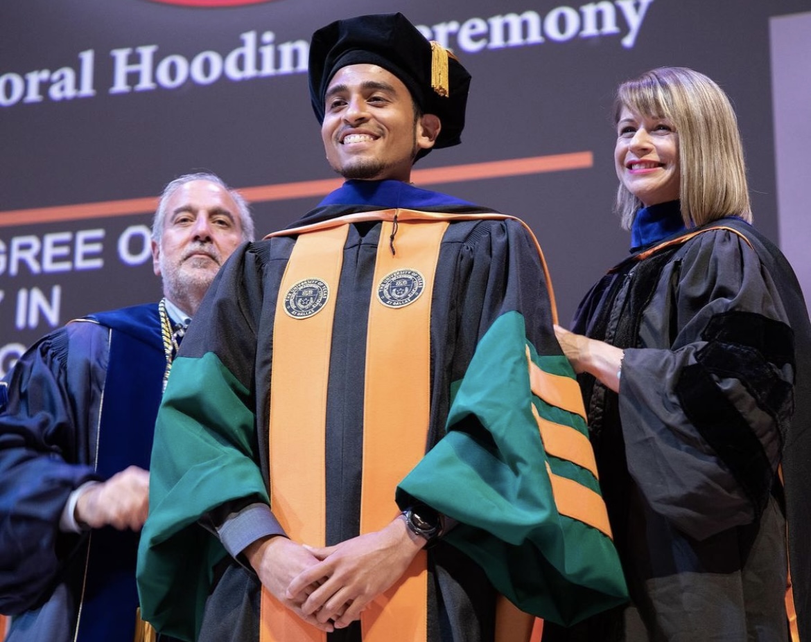 bme_utd's tweet photo. Congratulations to all our Ph.D. students who graduated this spring! 🥳🎉🎓

We are so proud of you, and we cant wait to see what you will accomplish as you take the next steps in your professional journey!

#UTDGrad @UTDJonsson @UT_Dallas @BmnlUtd https://t.co/2Rc9CWjVmw