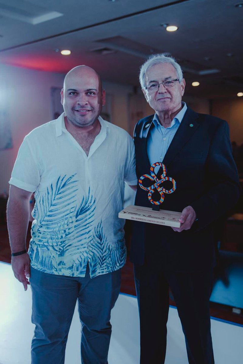 Contamos con la presencia del Presidente del CICEJ, Ing. <a href="/berna_saenz/">Bernardo Sáenz</a> , el Primer Secretario Propietario, Ing. Oscar Melesio Hernández Valeriano y un estimado anfitrión el Ing. Rutilio Villarreal Leguízamo, Presidente de la <a href="/SPIApanama/">SPIA | Panamá</a> quién hizo entrega del reconocimiento.