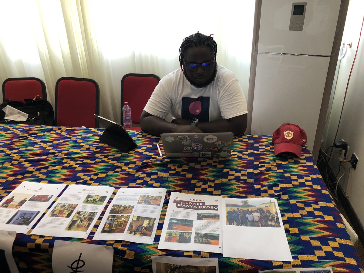 Owula_Kpakpo's tweet photo. Last Wednesday with the team @EliuGift Hub at the HAEC education fair at the African Regent. 

One of the few times we get to interact and talk passionately about the work we doing building communities.

#EliuGiftHub #CommunityBuilding #SpacesWithGamor #ThatPurpleLife https://t.co/moWGqf84bD