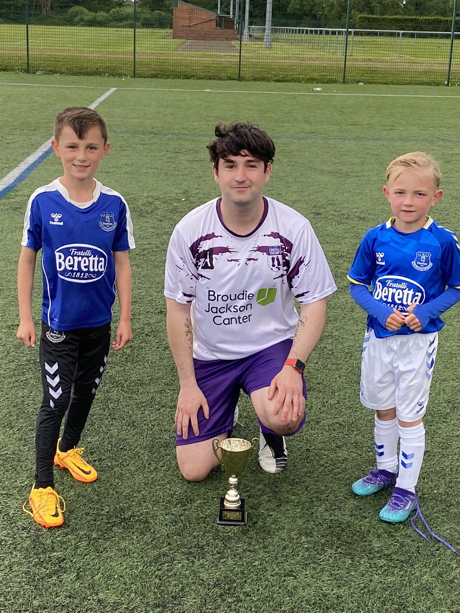 BerkleyLobster's tweet photo. Back to Back winning this trophy 🏆 Haggis need to get a bigger trophy for us 🤣 4-1 win 2 goals and an assist @LiverpoolFT_  boss team performance Little Joe and Charlie coming to watch ⚽️ https://t.co/KFd9nNVVxV