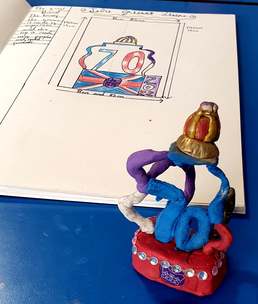 AardvarkPink's tweet image. Yr 3 #stpaulshyde made their jubilee cake models today and I was so impressed with the children who followed their final design ! So hard when the shiny things and coloured clay come out!  You just want to use them all!😍