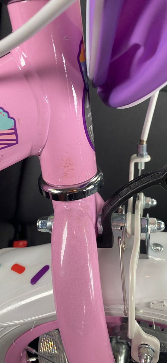 Han_Whitehouse's tweet photo. @Halfords_uk My husband @samblueswalker  went to collect our daughters 3rd Birthday present. A brand new bike. He arrived and it was absolutely filthy from your Erdington Branch and when he questioned it he was given awful Customer Service and the person was very rude to him. https://t.co/S2u3I0NL0c