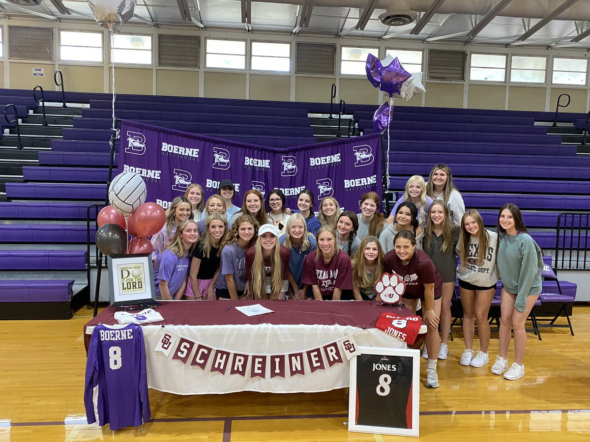 So proud of this greyhound! Ryleigh Jones signs with Schreiner University this afternoon! Let’s go!!! Congrats Ryleigh!💪🏻🏐😍