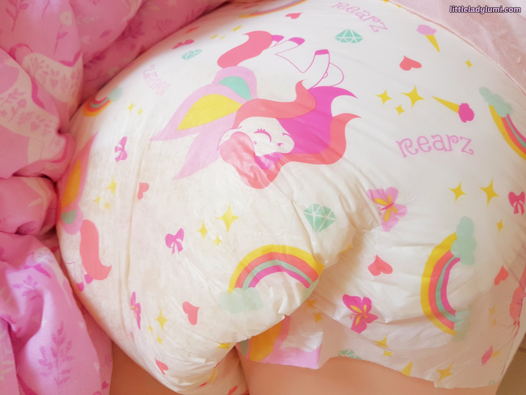 Yay, 1000 followers! Have a soggy bottom. :3 #abdl #ageplay https://t.co/nK9D0nu5Jt