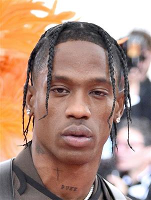 aakashmeoutside's tweet photo. @trvisXX why this shoe look like travis https://t.co/paa7u0LLCj