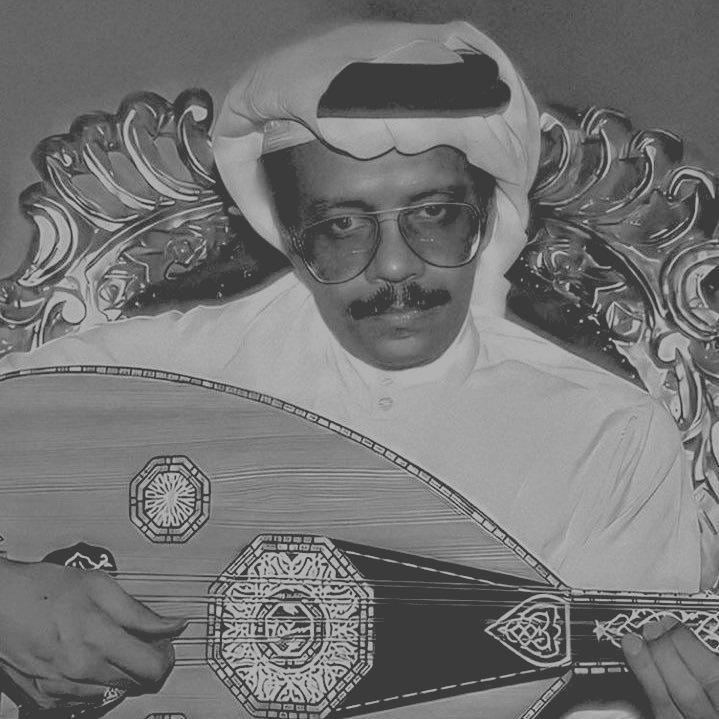 e__gq's tweet photo. عشقت الليل و نجومه بتشهد والقُمر شاهد 
و أنا وأنت في ستر الليل أعاهد وأنت بتعاهد💛 https://t.co/3c7n1siL4B