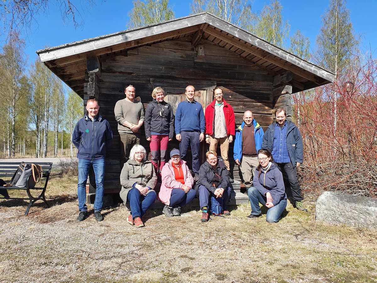 Miten voimme edistää rakentavaa vuoropuhelua, keskustelukulttuuria ja muutosta kohti luontopositiivisuutta? Terveisiä @mmetsamme #metsädialogi’n osallistujilta. 
@PanuHalme @uniofjyvaskyla @EevaHoutbeckers @NODUS_Aalto @untamelab @ainojuslen @Luomus
@timolehesvirta @SitraFund 
🧵