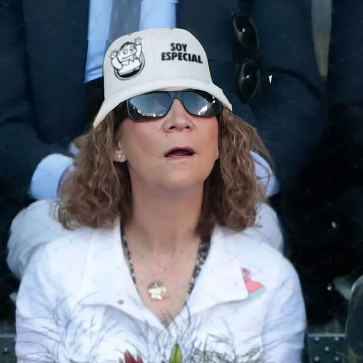Popeta11's tweet photo. Titula el tuit... https://t.co/uREW6CYhvD