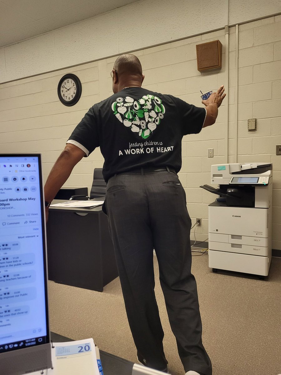 FCPSnutrition's tweet photo. He’s representing my favorite people so we had to get a picture! We love Mr. Washington and all he does to support food service! @Supt_Hamlett @FCPSchoolsTN https://t.co/ip7exl3hzB