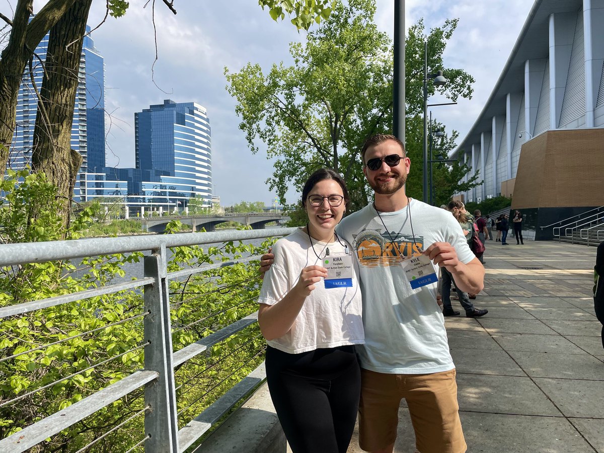 Had a blast presenting my research at #JASM22! My first conference ever - what a big one to start with!