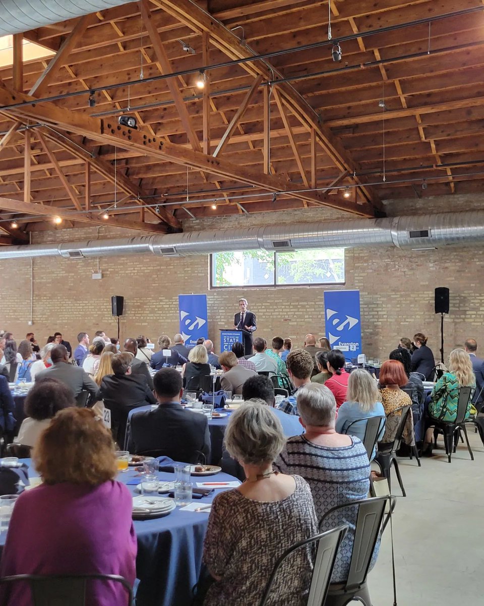 It was fantastic to see everyone at the Mayor's State of the City Luncheon today! Huge shoutout to @NorthShoreWeb @Rotary @EvRoundTable @CityofEvanston @PeckishPig and of course to our Honorable Mayor @DanielBiss