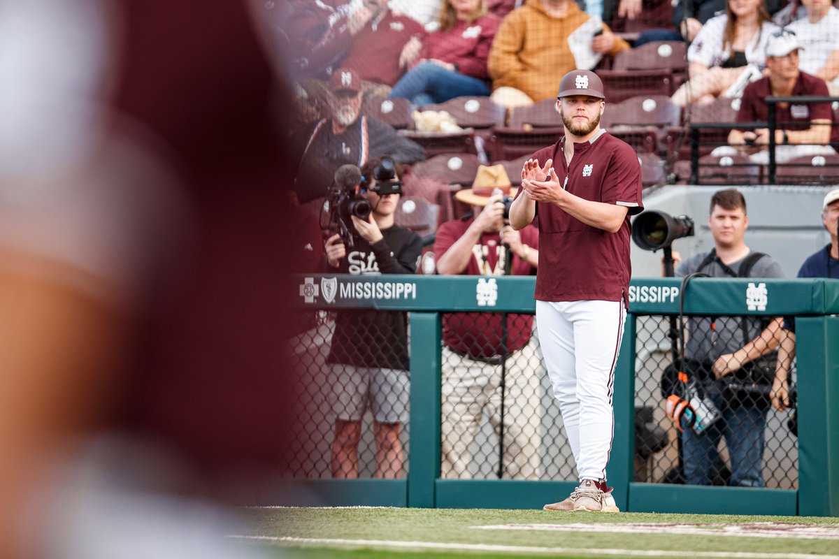 HailStateBB's tweet photo. AND on the mound for a special ceremonial first pitch following tonight's graduation ceremony will be 🥁

🗣️ @landoosims‼️ https://t.co/7hzYh9vgHA