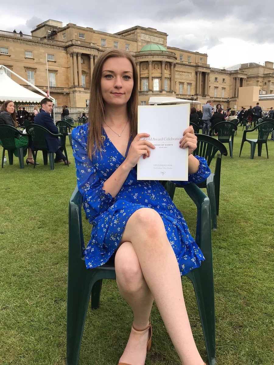 HelenEd96948512's tweet photo. Had such a lovely day celebrating my Gold D of E award at Buckingham Palace! It was worth the wait! 👑 #DofE https://t.co/xvZ086tv6L