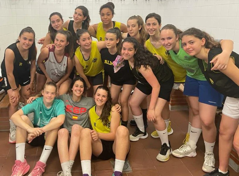 🏀 F4 Infantil femení Preferent

👉🏻 L'Infantil 1 femení disputarà aquest cap de setmana la F4. Les nostres noies es desplaçaran a Manresa per gaudir d'una experiència única.

📆 Semifinals. Dissabte 21/03, a les 20:00h davant @FCBbasket_fem.