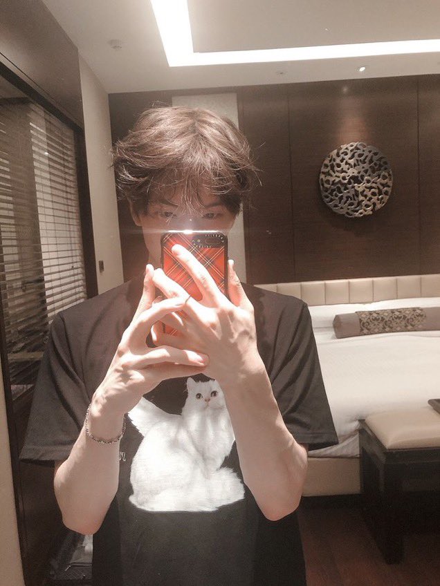 leleharem's tweet photo. rapper                                 rapper gf https://t.co/QJMvXudZ6l