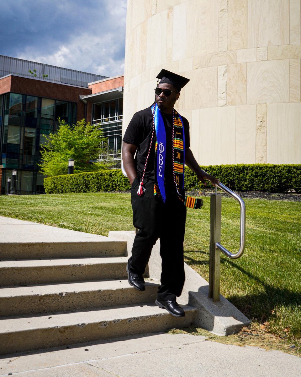 RellThePoet's tweet photo. (FA16) was my first semester in PGCC๐ฆ
(FA19) was my first semester in Frostburg State ๐พ
(SPR22) is where I received my degree
Thank you to those who held me down and kept me motivated during those long nights. Rambo Out๐โ๐พ
#Classof2022
#graduation2022
#masscommMajor๐ฅ https://t.co/qQln1cj3GC