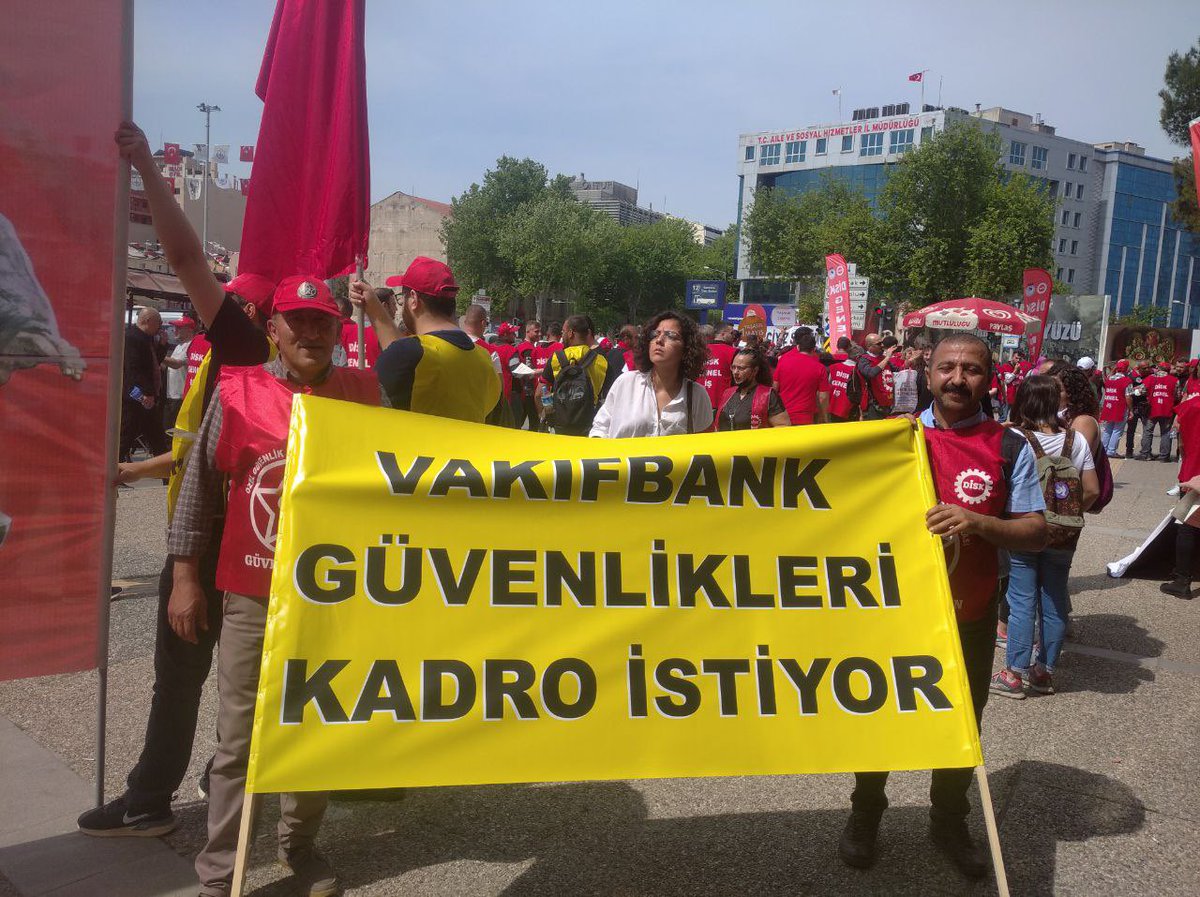 Sessiz_kakma1's tweet photo. @taliscaaa_10 @herkesicinCHP @VakifBank https://t.co/W2MoP6kvtO