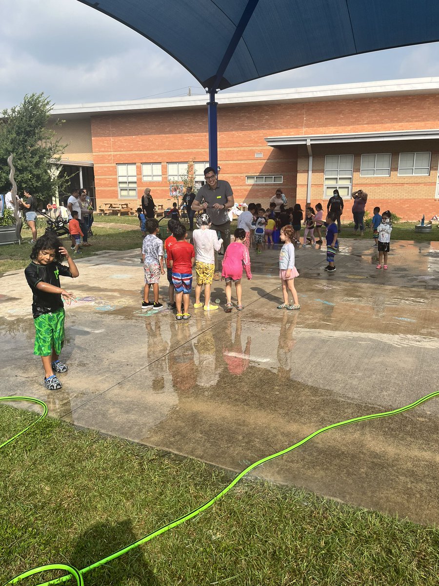 Maricela Velez tweet media