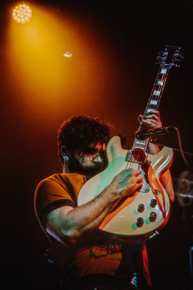 𝐁𝐢𝐥𝐝𝐬𝐭𝐫𝐞𝐜𝐤𝐞: Die <a href="/foals/">FOALS</a> spielten am Mittwoch eine grandiose Show im #XTra Zürich 🔥
👉🏻 stadtkonzerte.ch/posts/foals-mi…
#foals