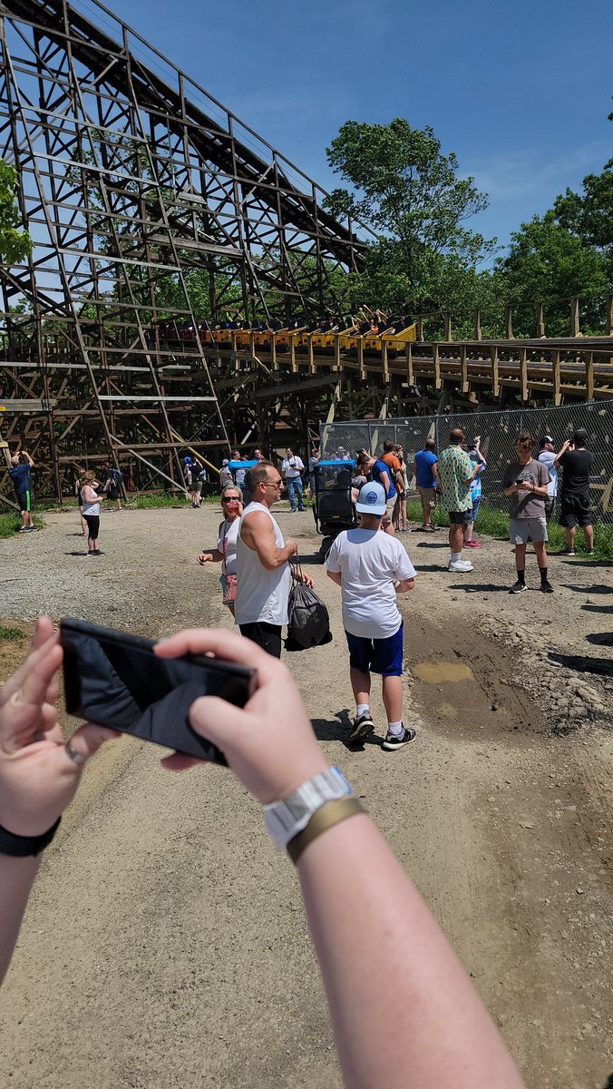 MGMAdventures's tweet photo. You can really see the amount of work done on The Beast by @thegravitygroup and @KingsIslandPR !!!! #Coasterstock2022 https://t.co/O0xg9RQ3aD
