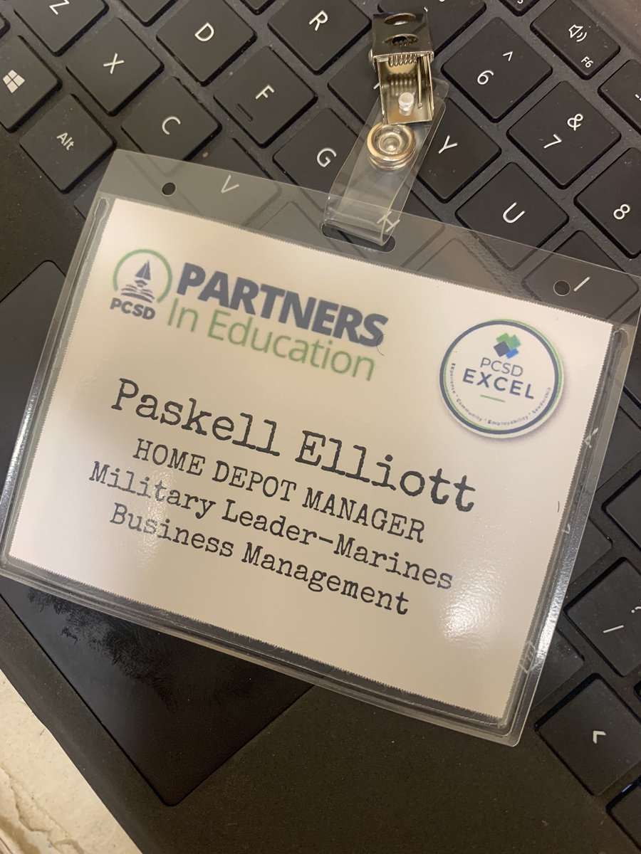 Great opportunity to pour back into such a great community. Met some awesome future and current business leaders. Spent the morning teaching and guiding interviewing with students.  <a href="/AmandaKincadeSE/">Amanda Kincade</a> <a href="/RickGTHD/">RickGTHD</a>