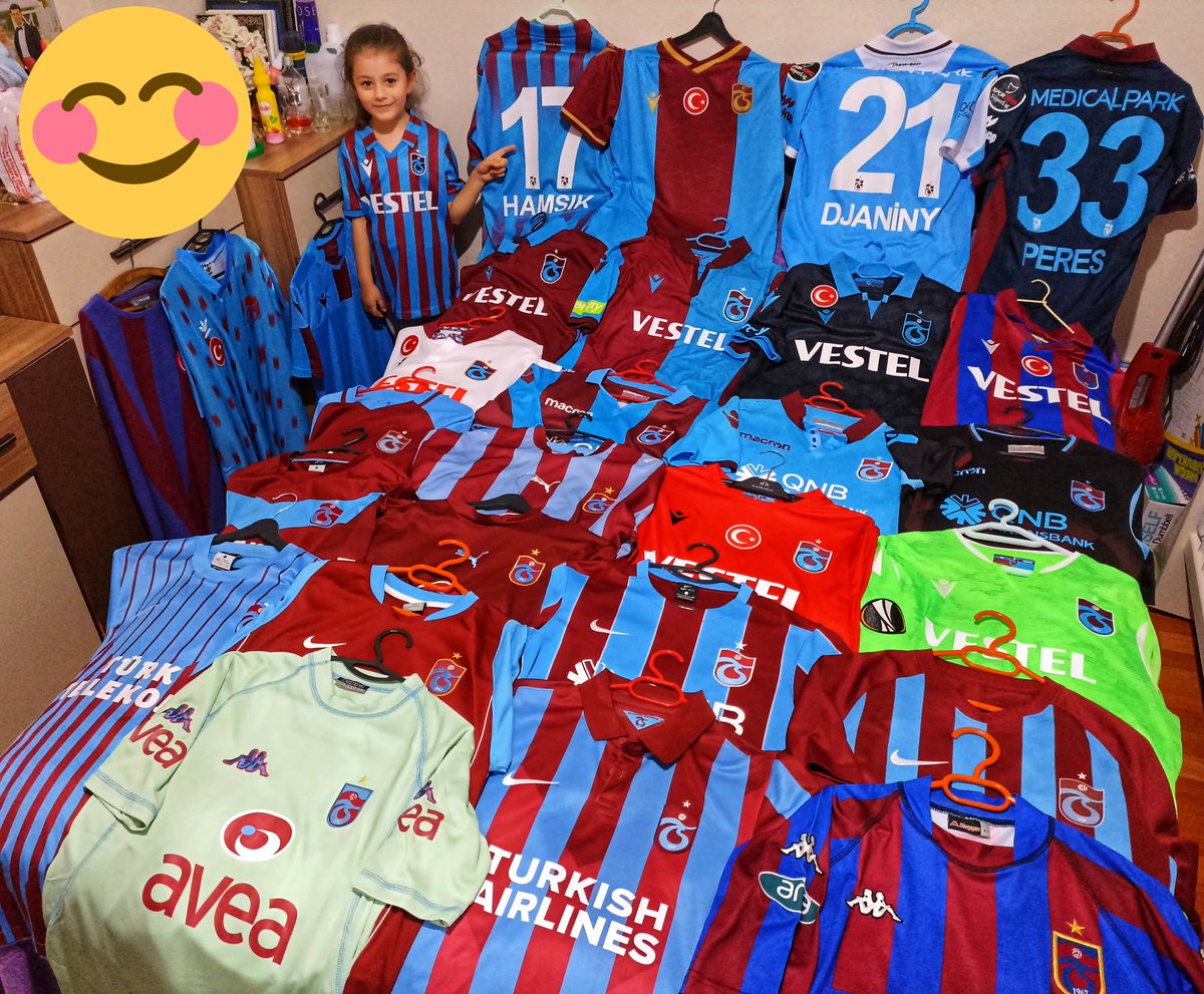 Şampiyonluk sonrası güncellenmiş haliyle tertemiz formalarımız...🏆♥️💙🔥 

#İnadıylaŞampiyon  @Trabzonspor