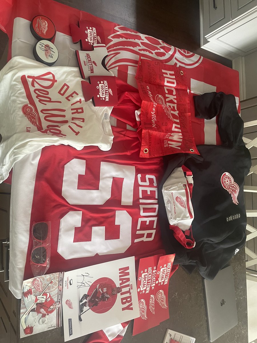 <a href="/DetroitRedWings/">Detroit Red Wings</a> 🔥 🔥 🔥 #LGRW