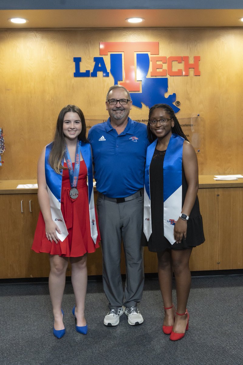 LATechBOWL's tweet photo. One more day!

Congrats to Sara and Kalia on getting their stoles today. 

Gradation tomorrow. #EverLoyalBe https://t.co/v8BgndeW2u