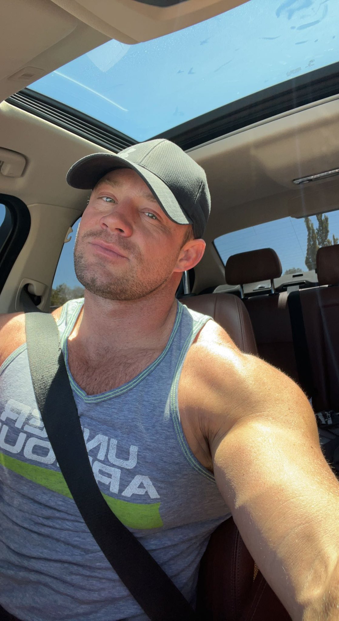 Trace Trainer on Twitter: "Don’t worry it grows back 🧔🏻‍♂️ 😘 https://t