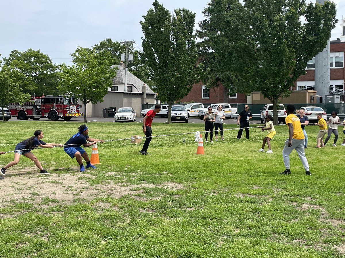 future_nhs's tweet photo. Had a great time at Greenwood’s field day. Great job as always, Northstars! @HTSD_Greenwood @WeAreHTSD @guidancenorth1 @HTSD_Nottingham https://t.co/ZhDfVZlDhT