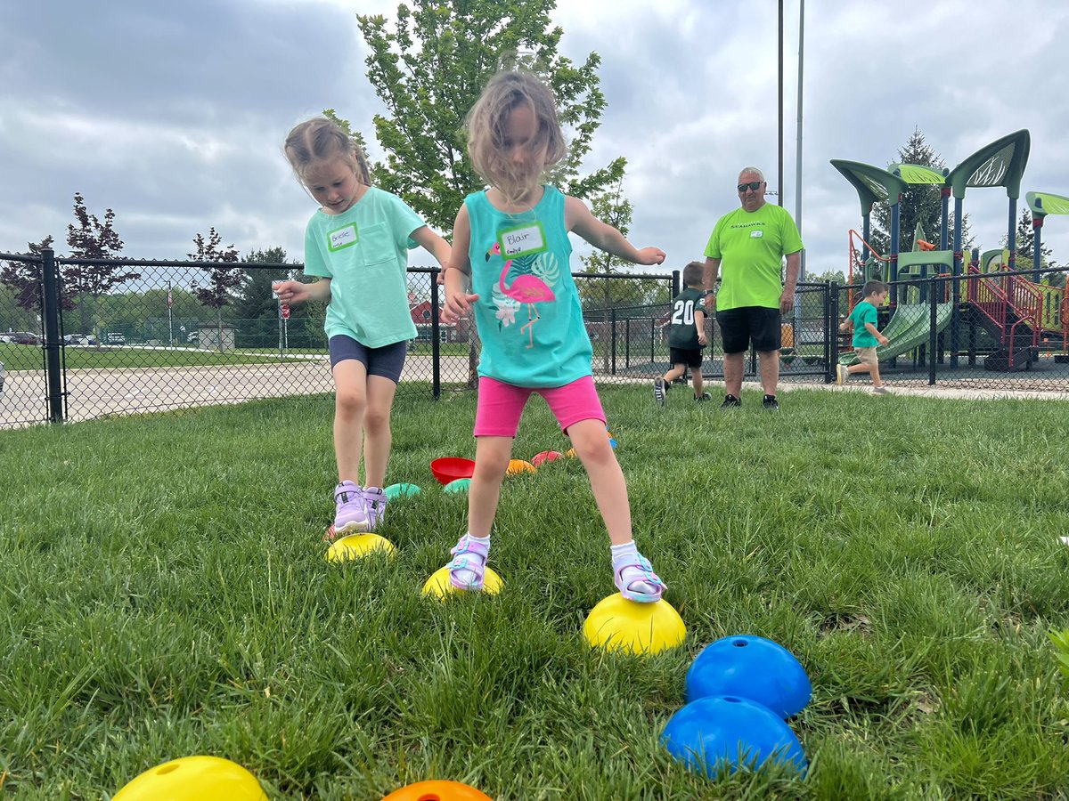 Rain 🌧 or Shine ☀️ our ECEC Wildcats had awesome Field Days!