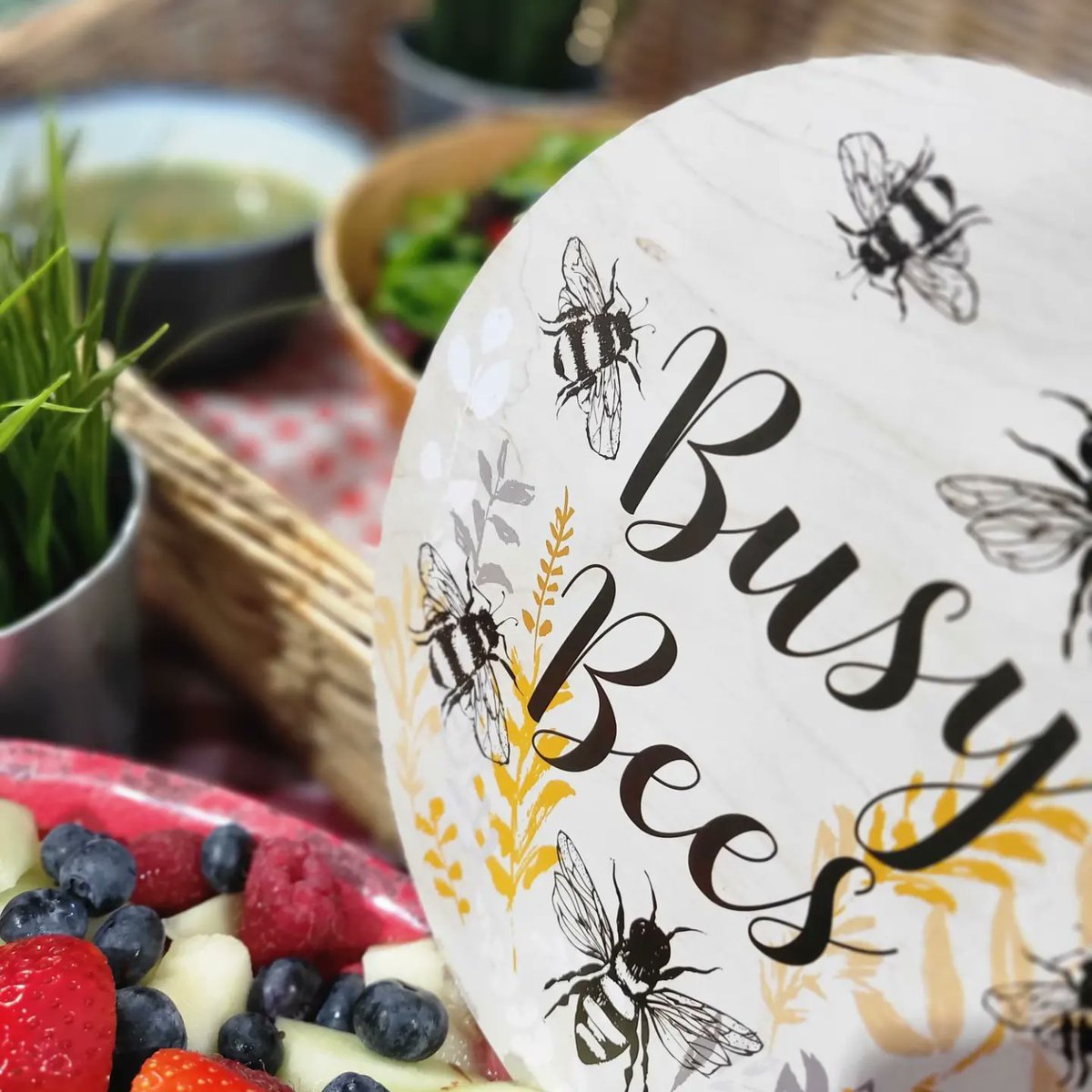 HHQueens's tweet image. Honey tasting tablet today @QueensTaunton for world bee day. Safe to say it was buzzing 
@NathanSimms17 @ncooper1987 @chefJordanHH @HhRgulley @QueensCollFood