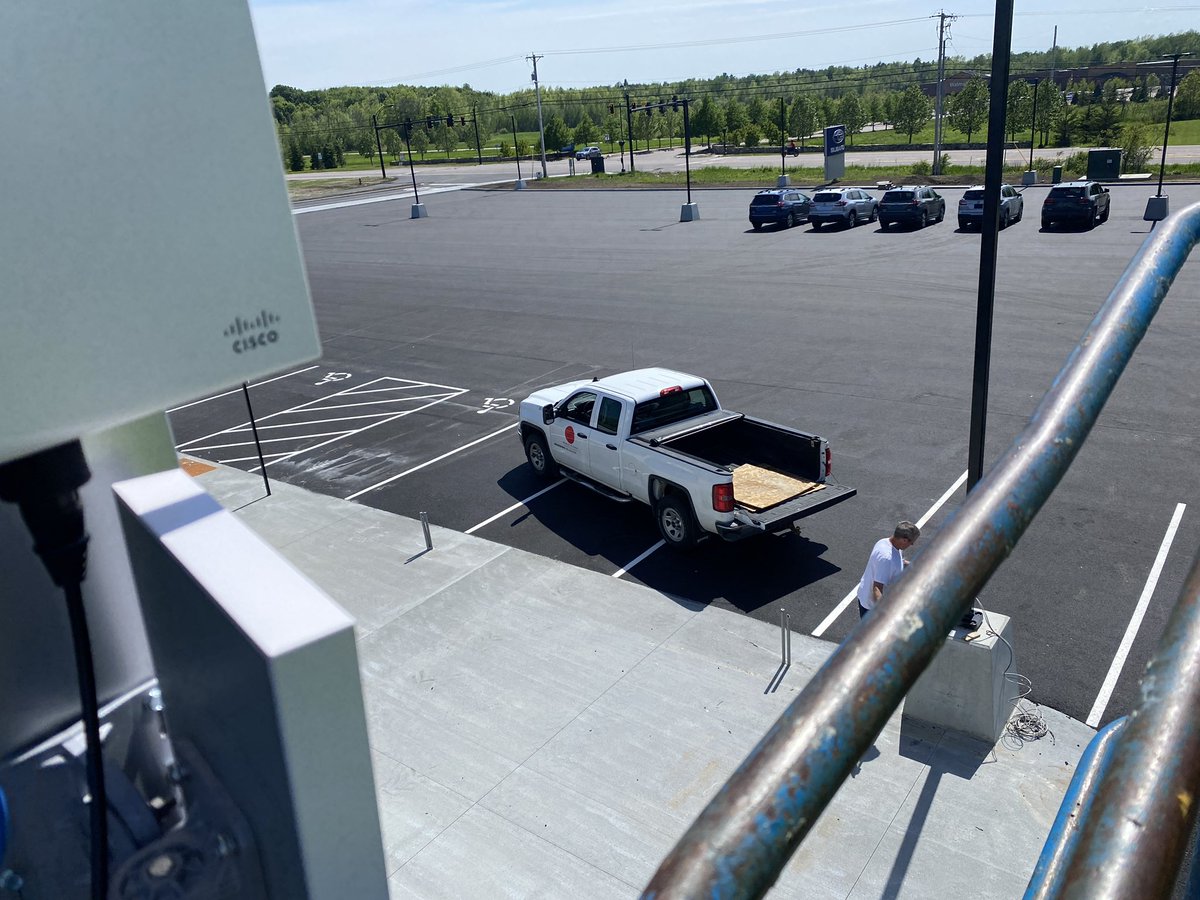 amosedale's tweet photo. #WiFi and cars !! Boom 💥🚙@techmosedale up in the ozone @HaddadSubaru #NeagleyandChase #alphaelectric #protontech @meraki “teamwork makes the dream work” https://t.co/HRqQWKbbNU