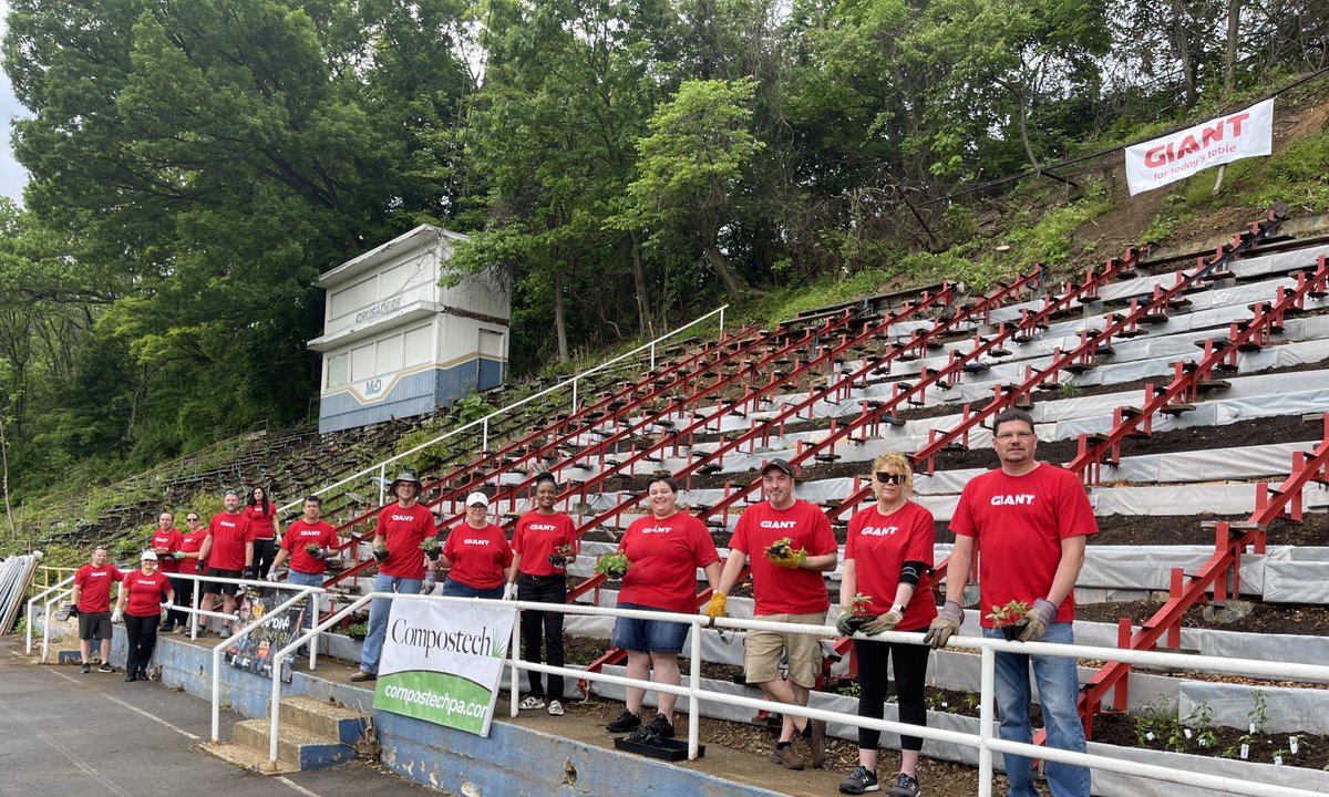 Lucy M. Gnazzo (@gnazzopromotion) on Twitter photo Itās a home run Friday for #Hbg families! Weāre honored to help launch the #GIANTBleacherGarden w/<a href="/TheBridgeHBG/">The Bridge</a> <a href="/Garry_Gilliam/">Garry Gilliam Jr.</a>.
<a href="/GiantFoodStores/">GIANT</a> sponsorship enables the creation of high-yielding gardens to feed underserved families. THANKS @GovernorTomWolf & all who joined us! Itās a home run Friday for #Hbg families! Weāre honored to help launch the #GIANTBleacherGarden w/<a href="/TheBridgeHBG/">The Bridge</a> <a href="/Garry_Gilliam/">Garry Gilliam Jr.</a>.
<a href="/GiantFoodStores/">GIANT</a> sponsorship enables the creation of high-yielding gardens to feed underserved families. THANKS @GovernorTomWolf & all who joined us!