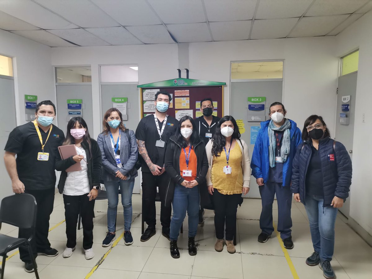 Saludtarapaca's tweet photo. Equipo de Salud Mental de División de Atención Primaria @ministeriosalud junto a referentes del departamento Atención Primaria de Salud de @Saludtarapaca realiza acompañamiento a equipos de APS Municipal para fortalecer trabajo de cuidado de la salud mental de nuestros usuarios. https://t.co/MmPRxqZ40Y