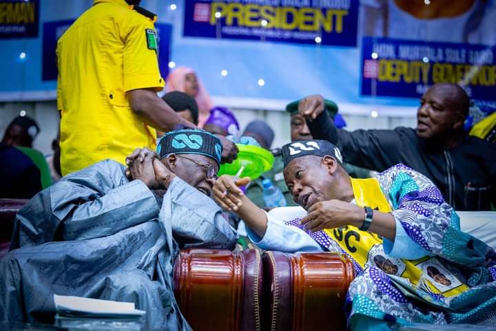 samsonakande002's tweet photo. *THANK YOU KANO*

Grateful to his excellency, my brother, Governor Abdullahi Umar Ganduje.

I am proud to have won his support and that of our honourable delegates.

Together we will achieve a great victory!
#A4BAT2023
#BATFor2023
#Samorano https://t.co/GP9PmDp0Mp
