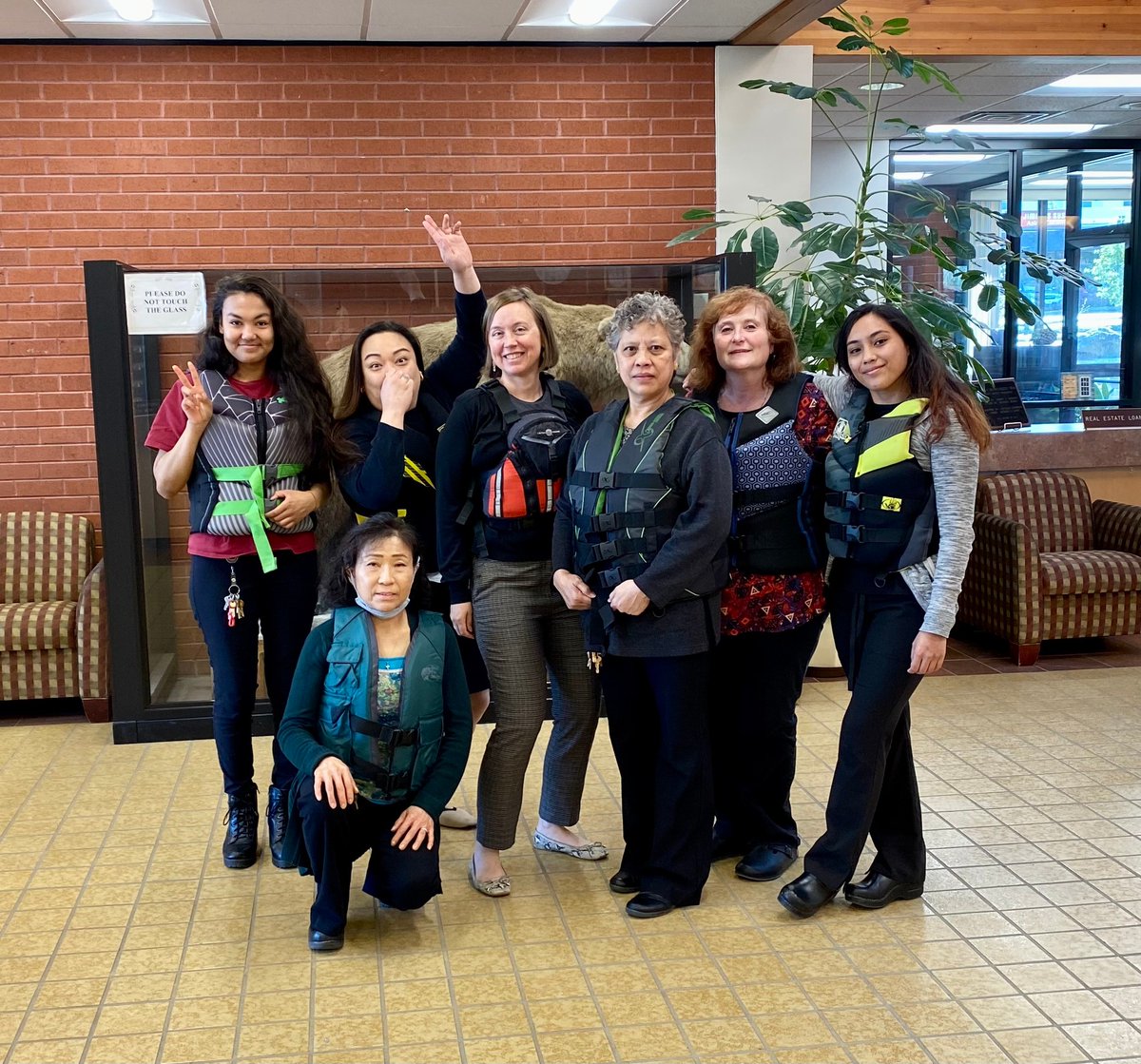 AKBOAT's tweet photo. Employees at First National Bank Alaska Eagle River branch are participating in Wear Your Life Jacket to Work Day today! Thank you for helping us spread the safe boating message! @FNBAlaska #LifeJacket2Work #WearItAlaska #LifeJacketsSaveLives #WearYourLifeJacketToWorkDay https://t.co/x9dLalJzBp