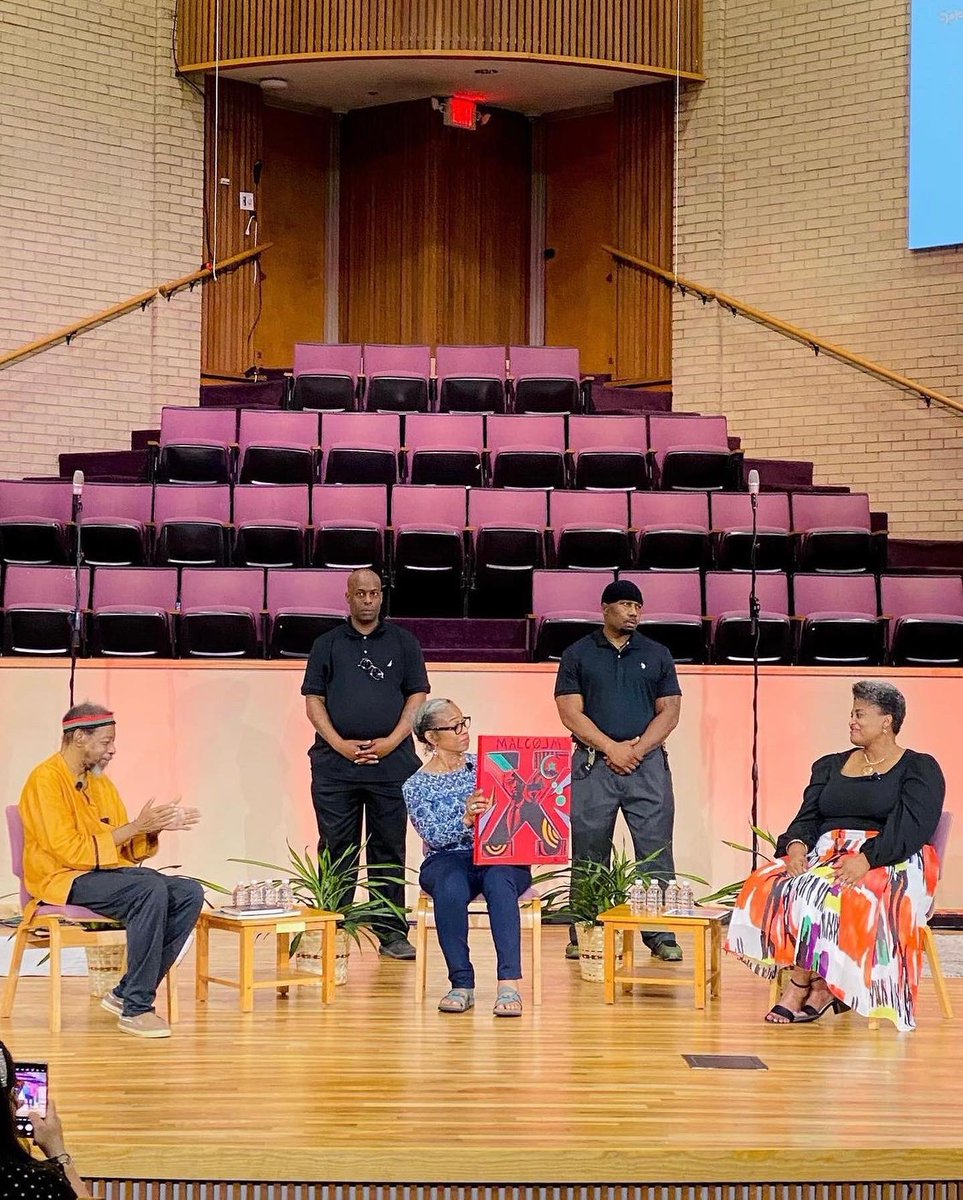 Today is #Malcomx Day, a day dedicated for commemorating Malcom’s spirit and fight for #African American rights

What an honor it was to have Malcom X’s daughter, Qubilah Shabazz, participate in our #Art Talk Lecture Series