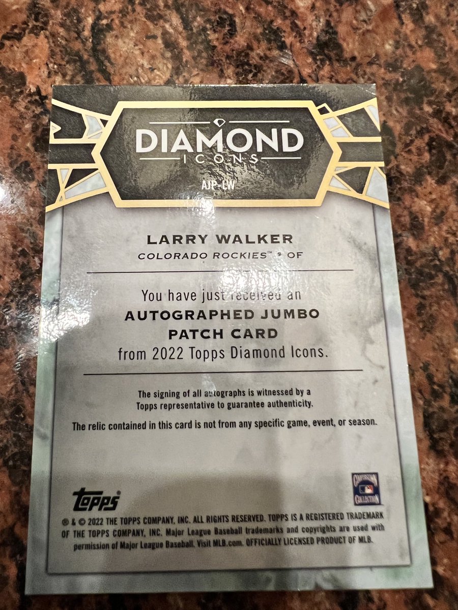 Cdnmooselips33's tweet photo. Somebody cut my uniform up and stuck it in some baseball cards!!
Who’s gonna get one?? 🤷‍♂️🤷‍♂️🤷‍♂️⁦@Topps⁩ https://t.co/v3C0aG0dsh