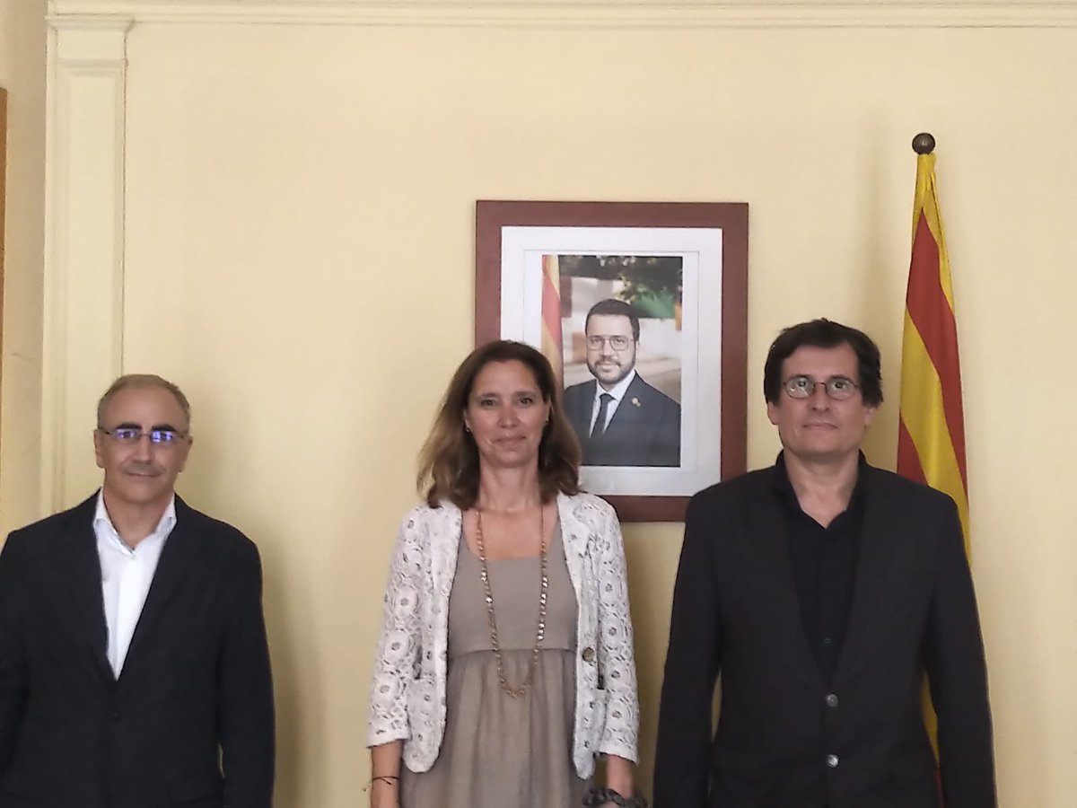 MuntsaVilalta's tweet photo. La @casagovperpinya, un puntal en la cooperacio transfronterera a la Catalunya nord i una gran tasca en la promoció de la nostra llengua i cultura. @exteriorscat https://t.co/X1z4pUHdhl