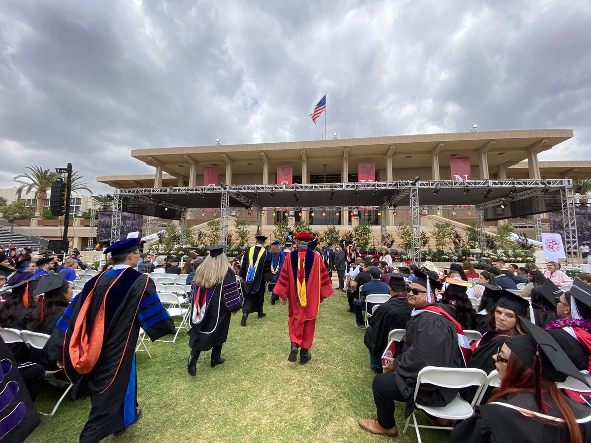 csunorthridge's tweet image. We’ve begun the second ceremony for past graduates! #csungrad